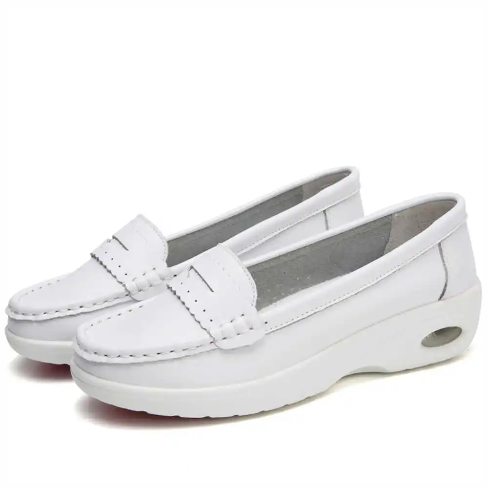Thick Sole Slipon White Traine - đánh giá và giá Women Accessories Brand Name