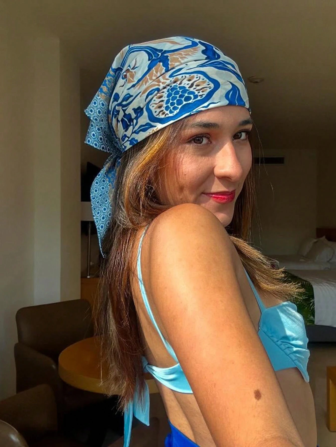 Luxury Brand Bohemia Print Squ - đánh giá và giá Silk Scarf Square