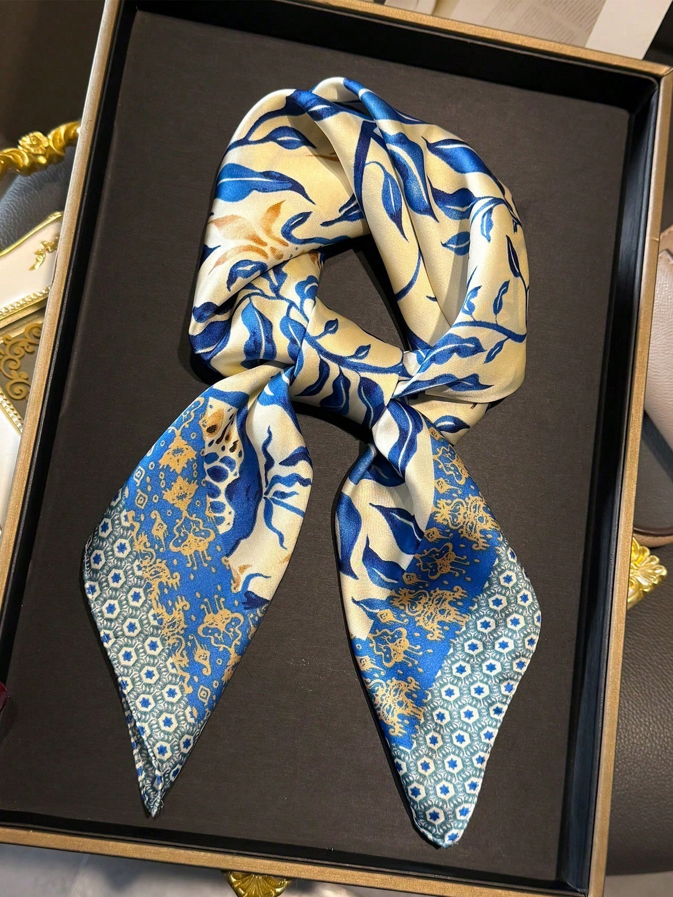 Luxury Brand Bohemia Print Squ - đánh giá và giá Silk Scarf Square