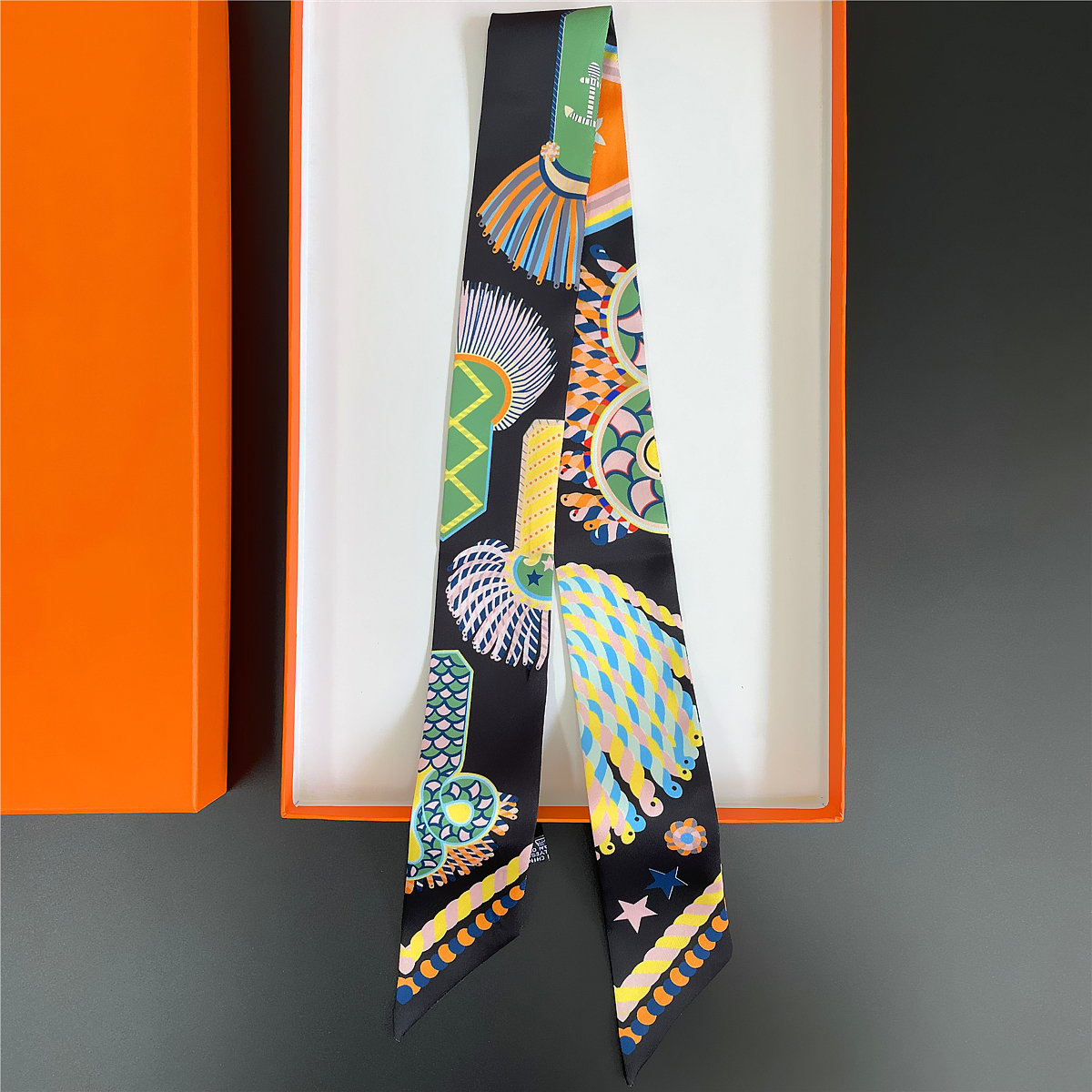 Brand Design Twill 100% Silk S - đánh giá và giá Silk Scarf Square