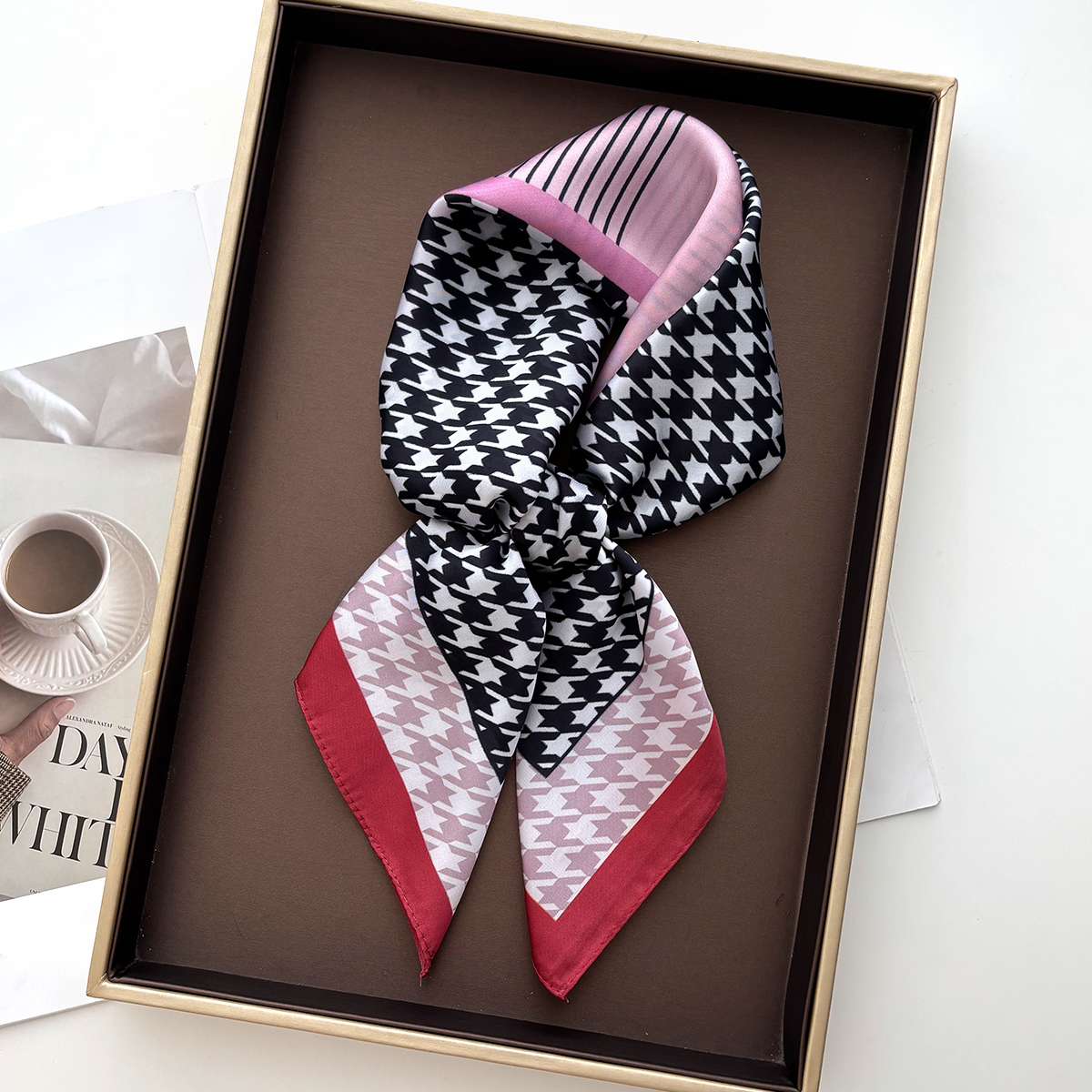 New Printed Square Scarf For W - đánh giá và giá Silk Scarf Square