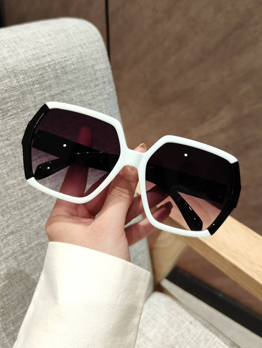 1pc Black And White Geometric  - đánh giá và giá Women Accessories Business