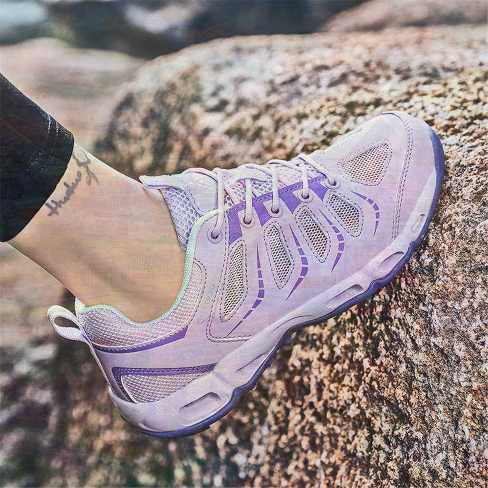 Sumer Round Tip Silver Sneaker - đánh giá và giá Women Accessories Brand Name
